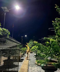 ĐÈN NLMT LẮP CHO SÂN BÓNG - CÔNG NGHỆ MỚI NHẤT NĂM 2025